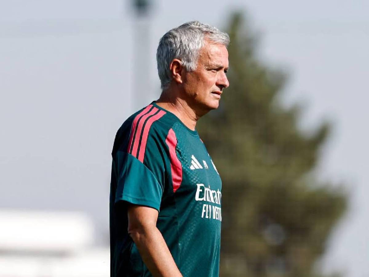 Real Madrid: Mourinho podría ser despedido si pierde el Clásico y ya suena su sustituto