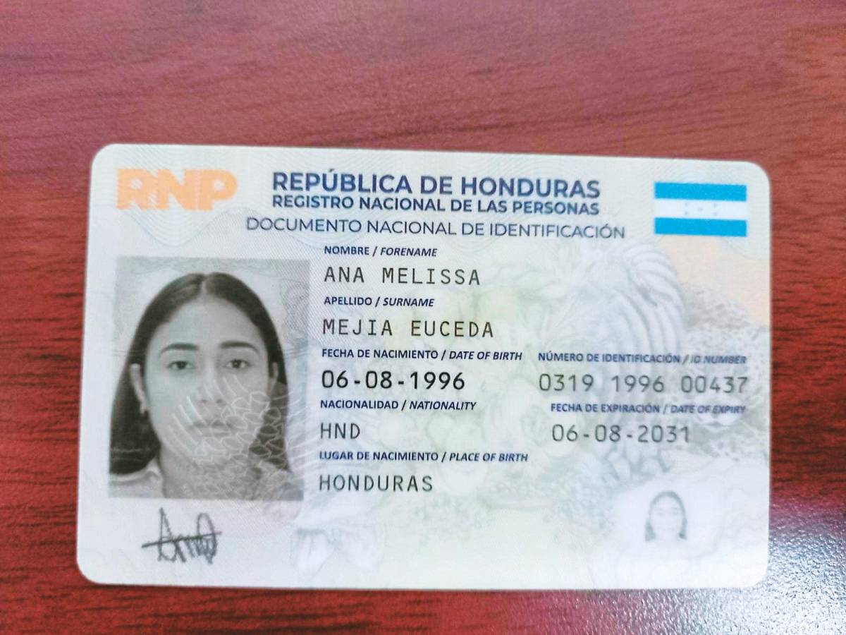 Mujer embarazada muere al chocar con bus en la CA-5