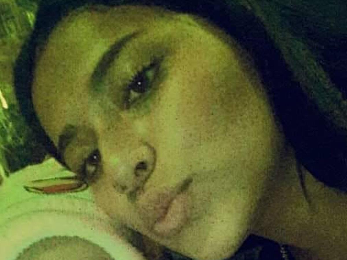 Sicario llega a fiesta de revelación de género y mata a joven embarazada
