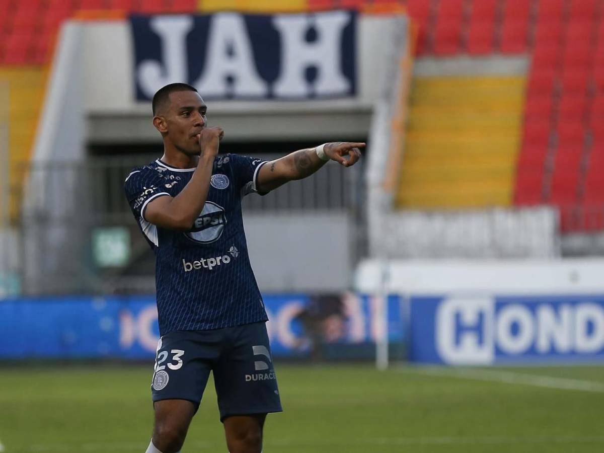 Real España de fiesta, dardo del 'Droopy' a Menjívar y bellas chicas en el Morazán