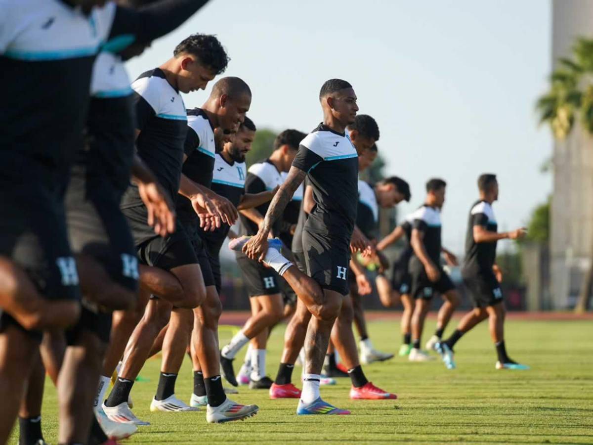 Rueda cambia medio equipo: el 11 titular de Honduras contra El Salvador en la Copa Oro