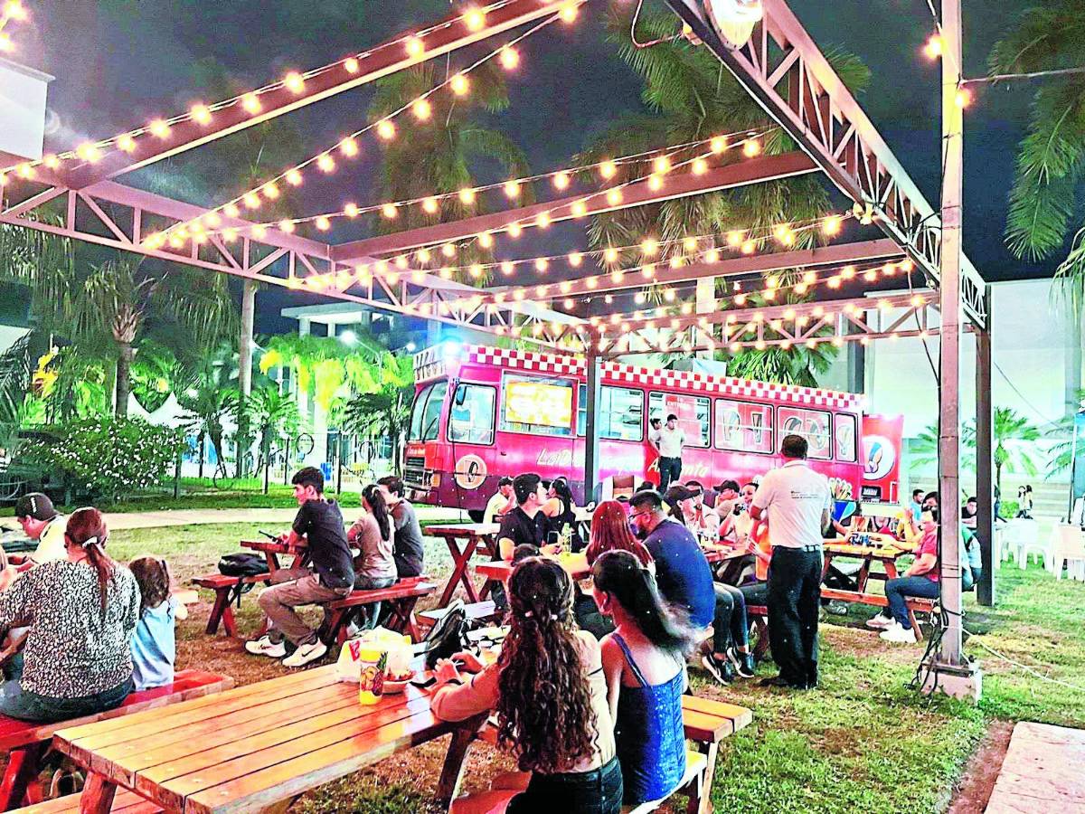 La música es parte fundamental de esta fiesta, por lo que los conciertos no puedan faltar al igual que la adrenalina de los juegos.