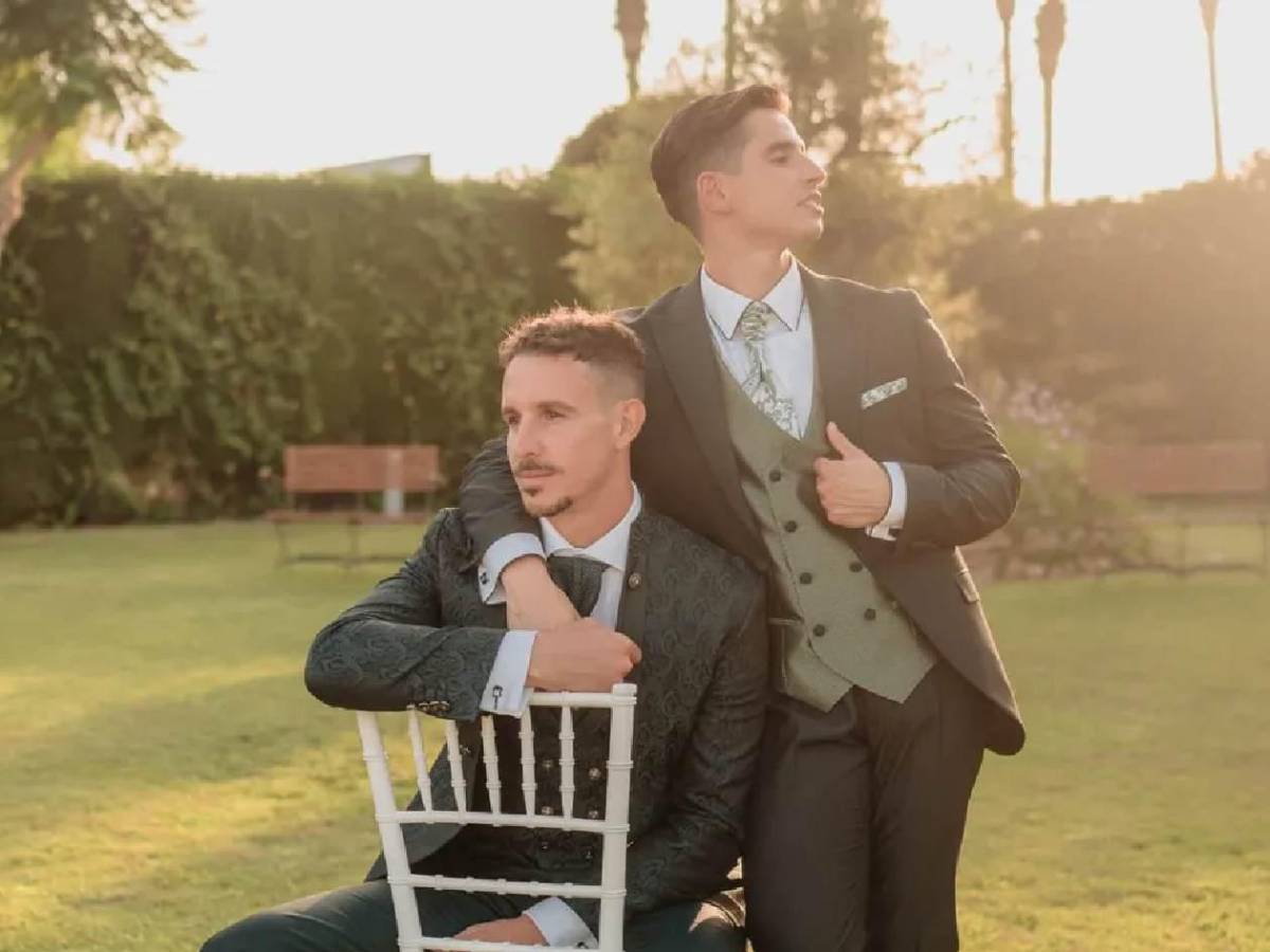 Portero se casa con su novio y hace historia: no vamos a escondernos