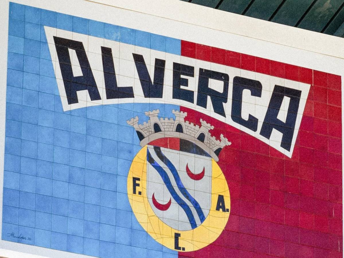 ¿Qué tiene que ver Vinicius con Julián Martínez y su fichaje por Europa?