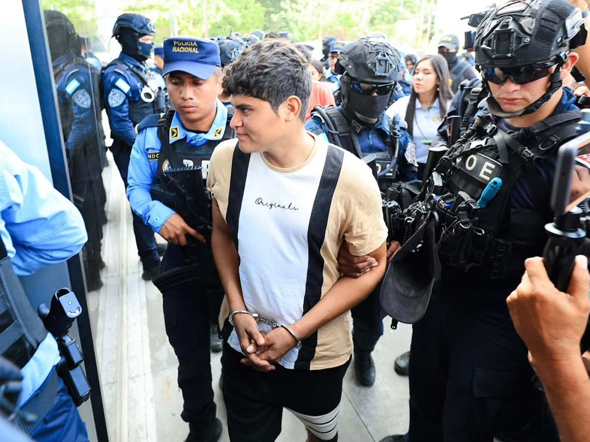 Campesino vinculado a masacre de Rigores disparó a los policías con un fusil AR-15