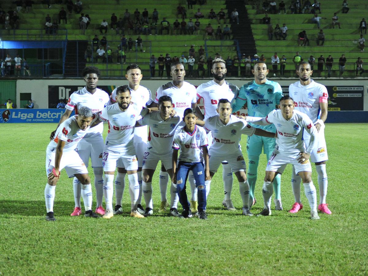 Bengtson hace más líder al Olimpia con golazo ante Olancho
