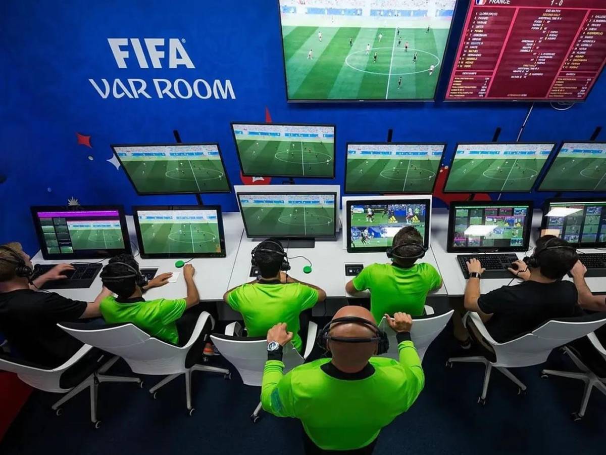 FIFA endurece nuevas reglas para el Mundial 2026: tiempo en saques, cambios y el VAR