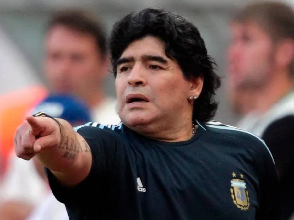Giro en juicio por muerte de Maradona: último testigo impacta con inesperada versión