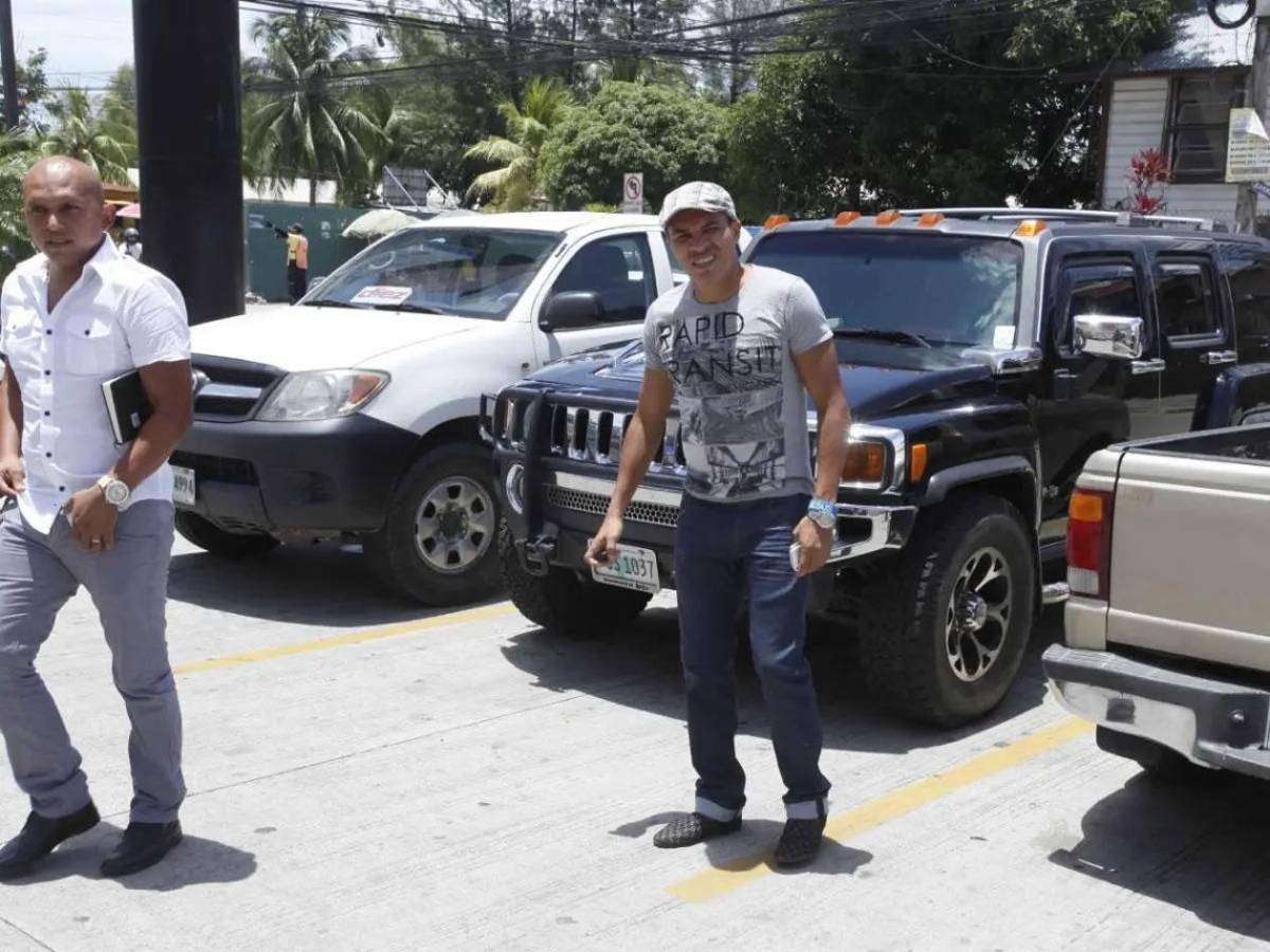 Así era la lujosa vida de 'Rambo' de León en Italia y su actualidad: autos, fortuna y extravagancias