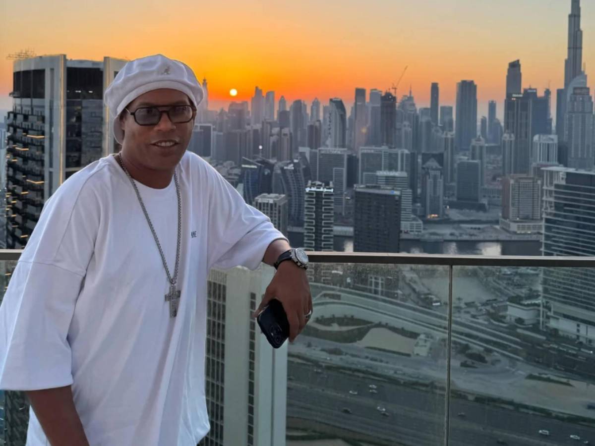 Ronaldinho se reinventa: Su nueva vida tras haber estado en la cárcel