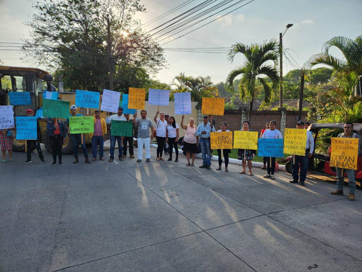 Se toman el Parque Arqueológico de Copán Ruinas y cierran la CA-11