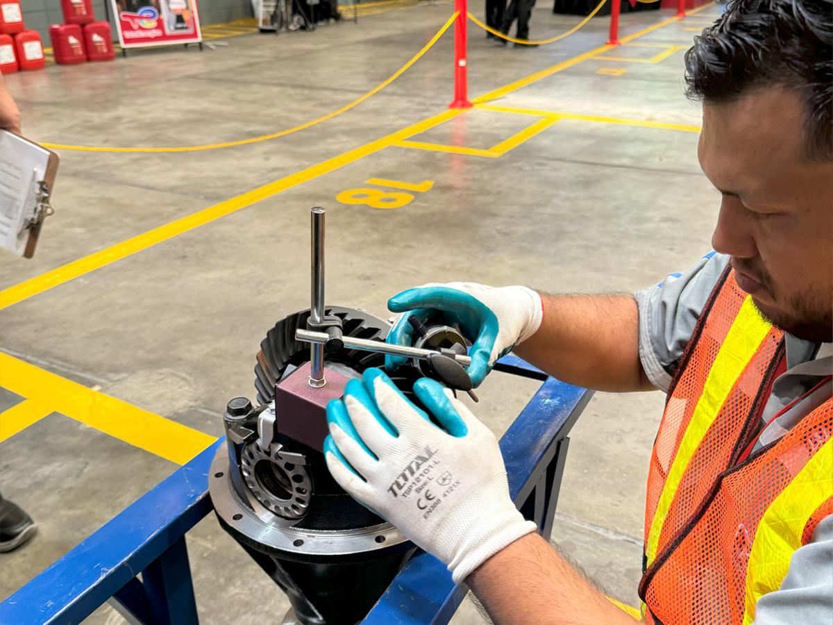 En este primer Skill Contest participaron 30 técnicos de Camiones Hino Honduras.