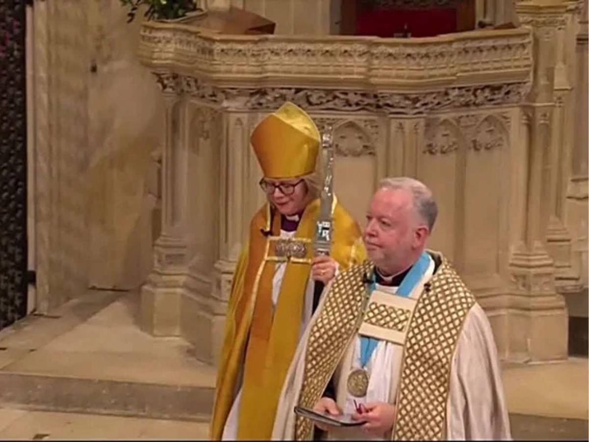 Histórico: ex enfermera fue investida como la primera arzobispa de Canterbury