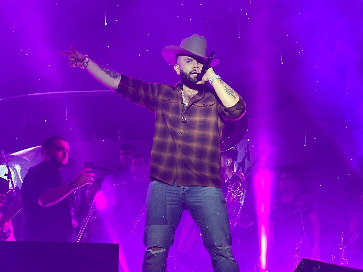 Carin León puso a suspirar a hondureños con su concierto en San Pedro Sula