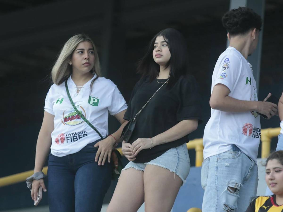 Las bellas chicas de la jornada 20: Colochas enamoran y la policía que cautivó