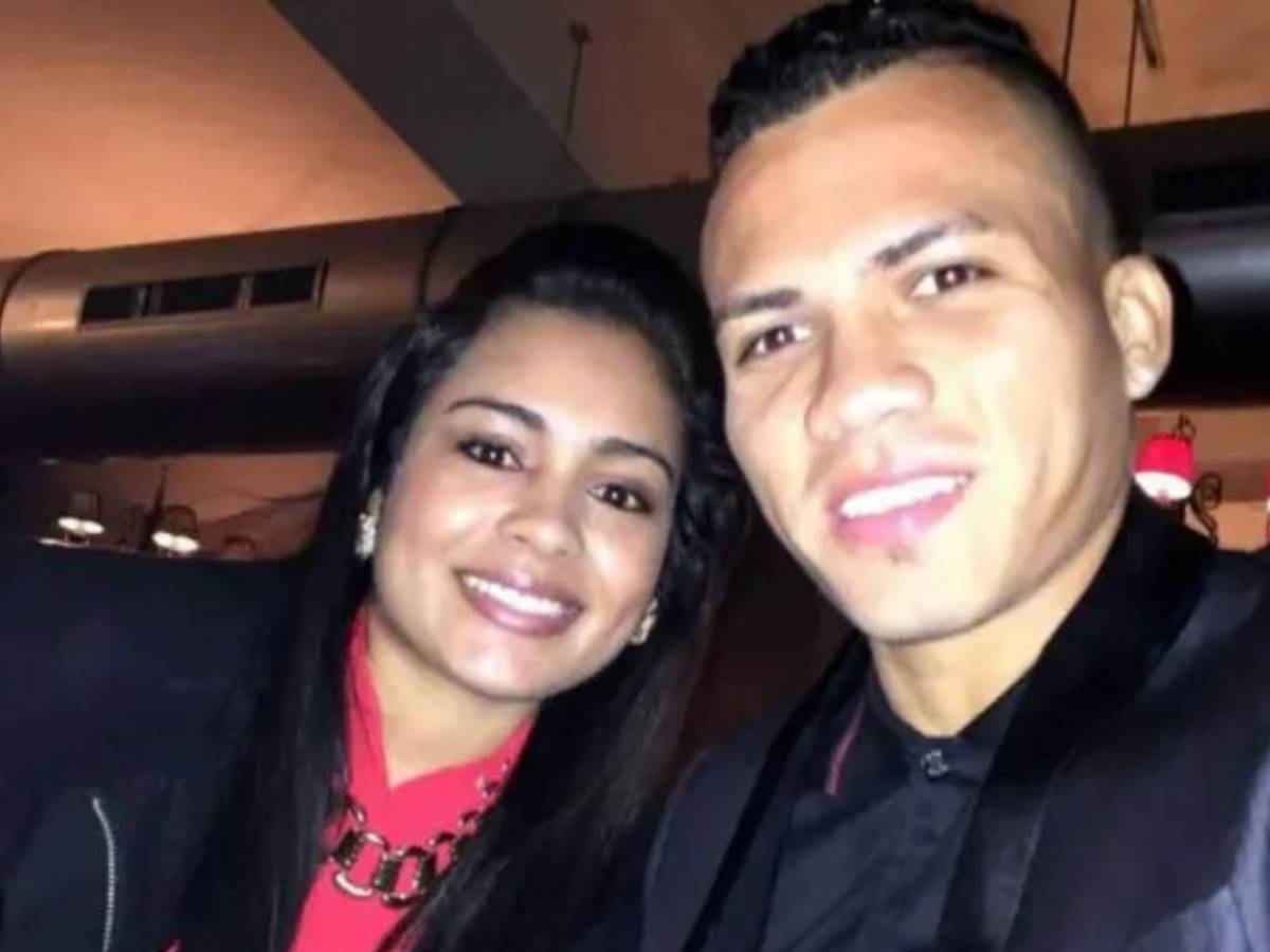 Esposa de Arnold Peralta conmueve y sorprende a diez años del crimen de su amado