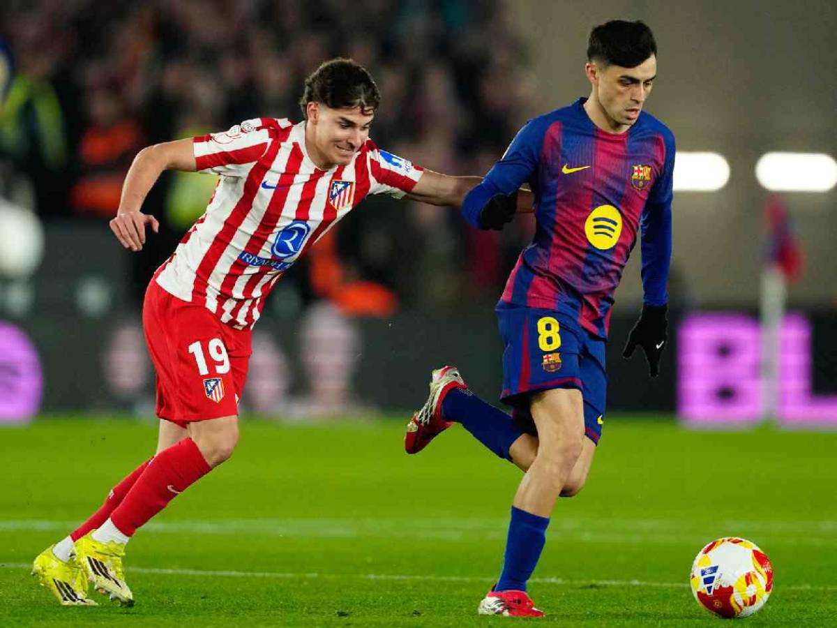 Laporta avisa: Barcelona toma decisión con Julián Álvarez para próximo mercado