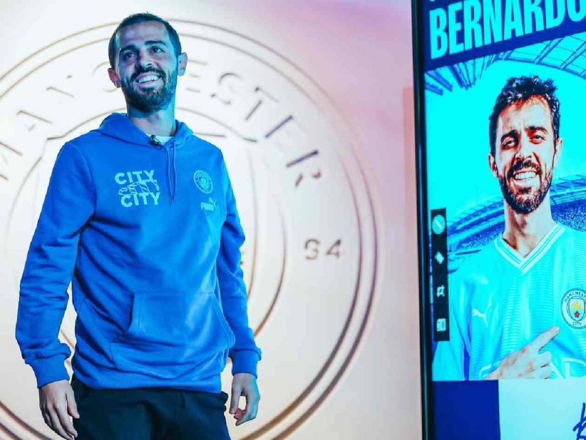 Se ofrece al Barcelona: llegaría como agente libre y revelan postura de Flick