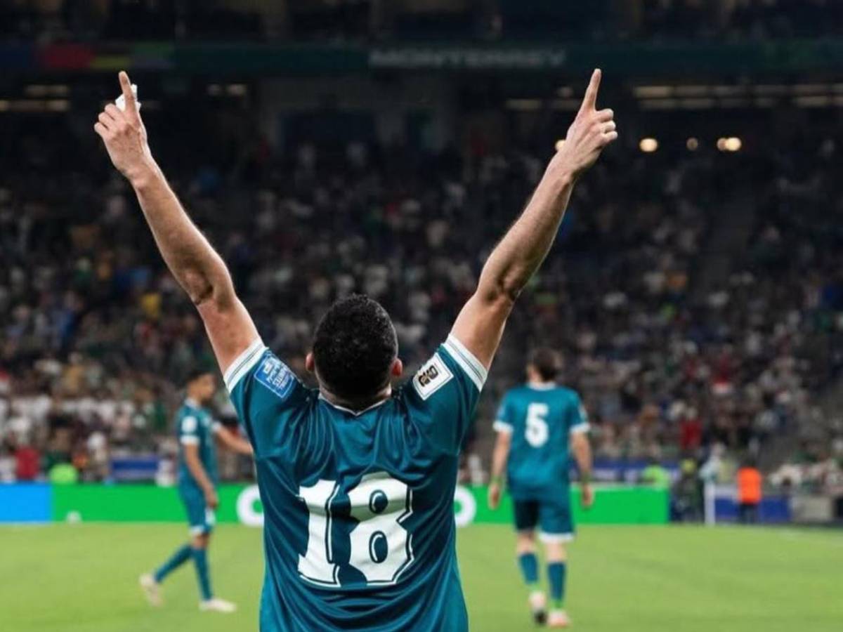 Goleador de Selección fue retenido tras llegar a Estados Unidos por increíble motivo