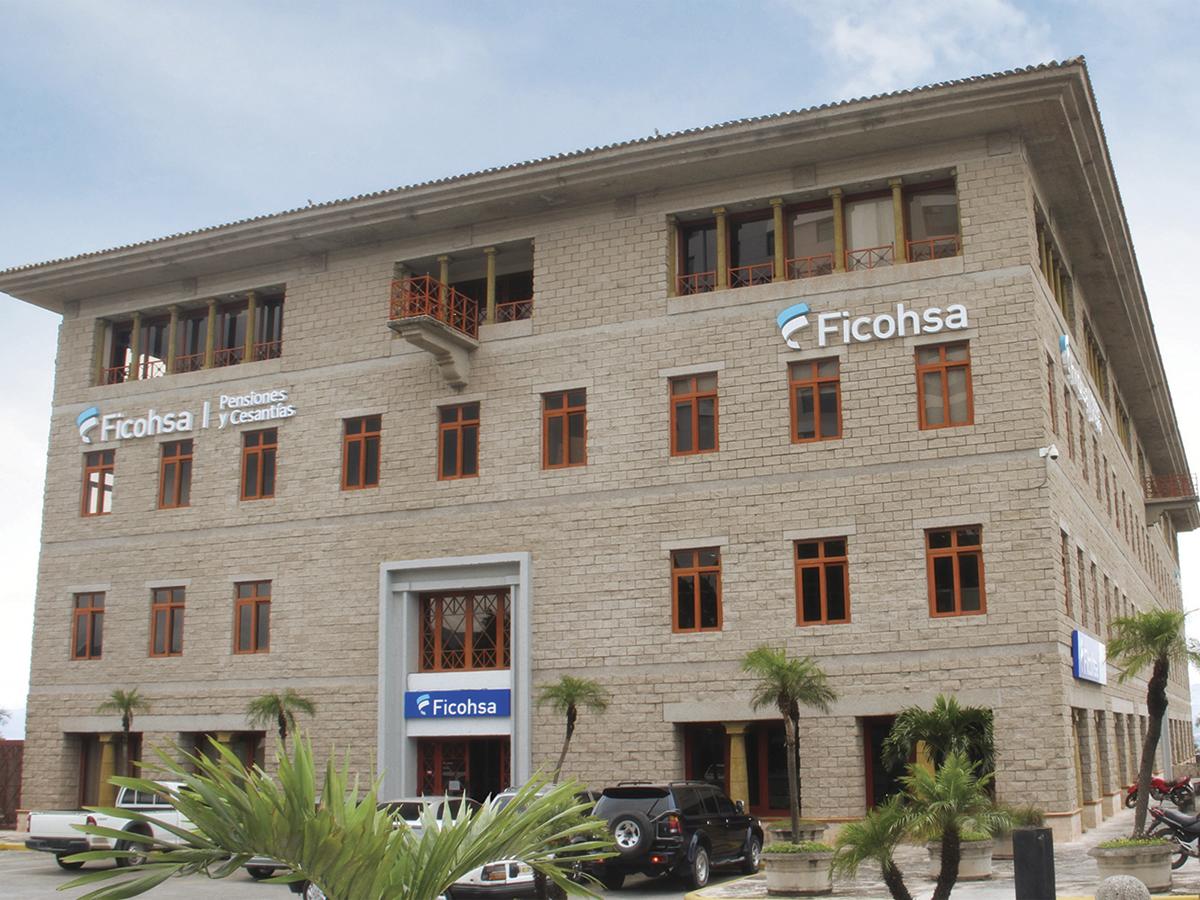 Visita Plaza Ficohsa en Tegucigalpa.