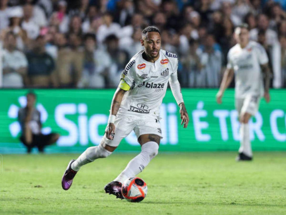 Neymar rompe el silencio y contradice a Carlo Ancelotti