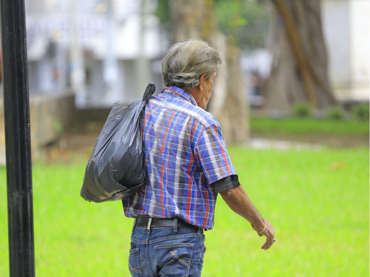 Adultos mayores en Honduras recibirán nuevos descuentos en servicios básicos