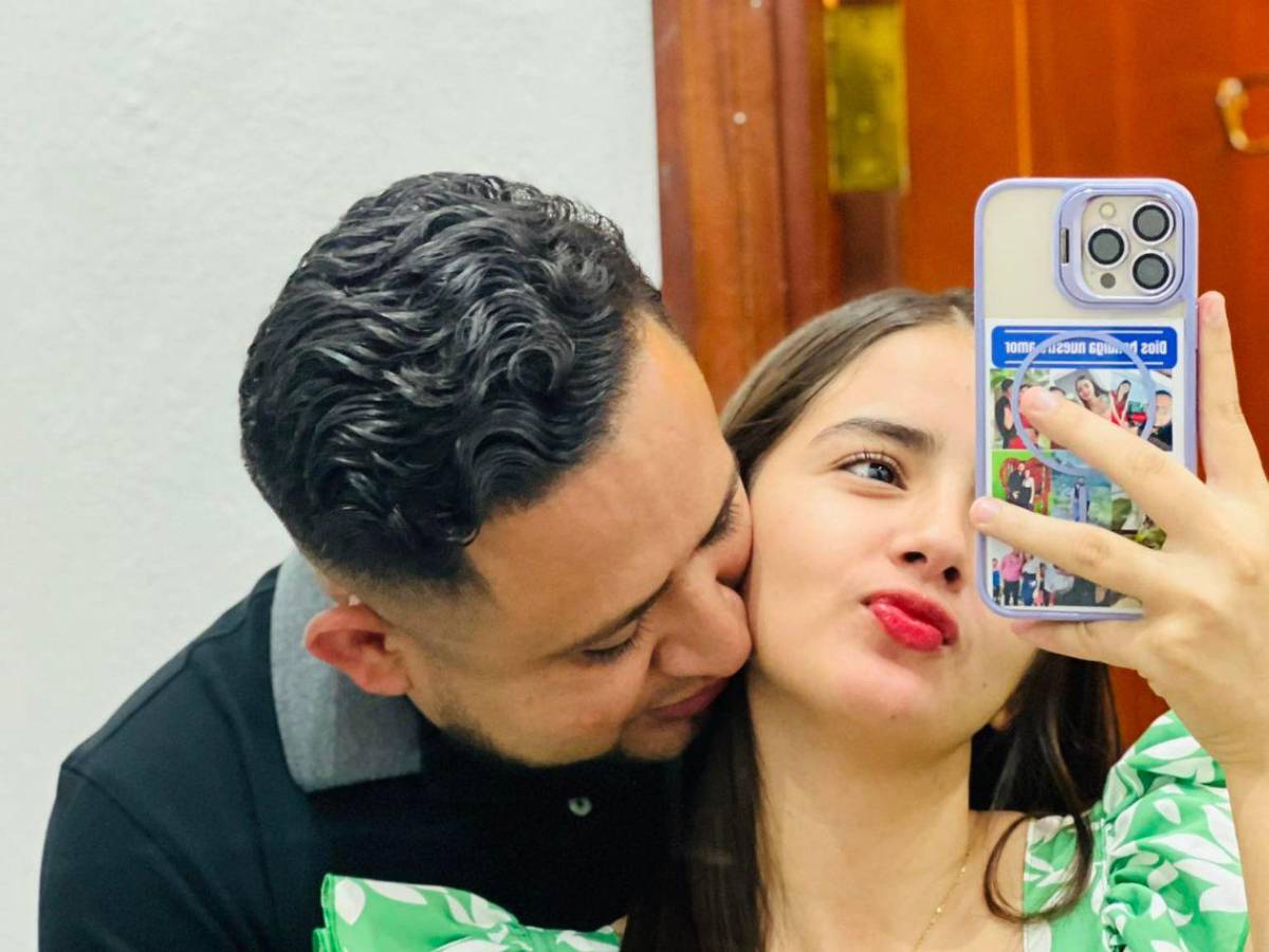 La novia de Soy Rosel está embarazada y él le regala una casa