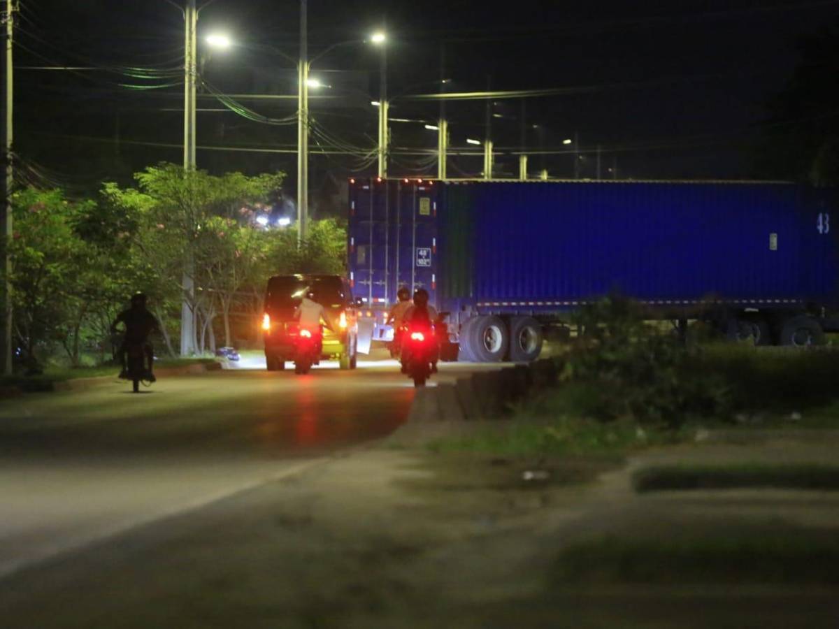 Así son los piques clandestinos mortales de la 33 calle