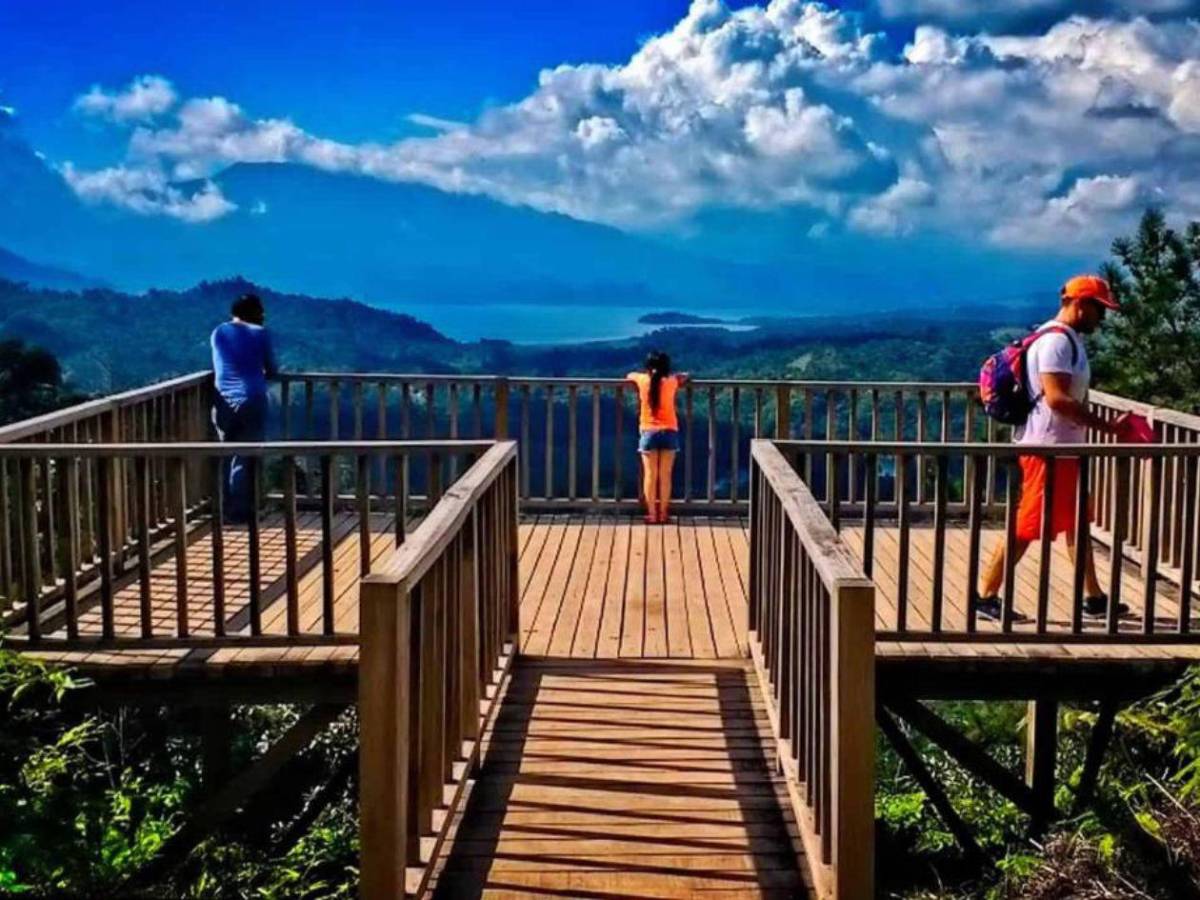 Explora las maravillas del Lago de Yojoa