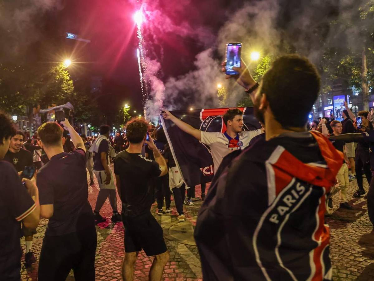 París es un caos: Muertos, 192 heridos y el PSG se pronuncia