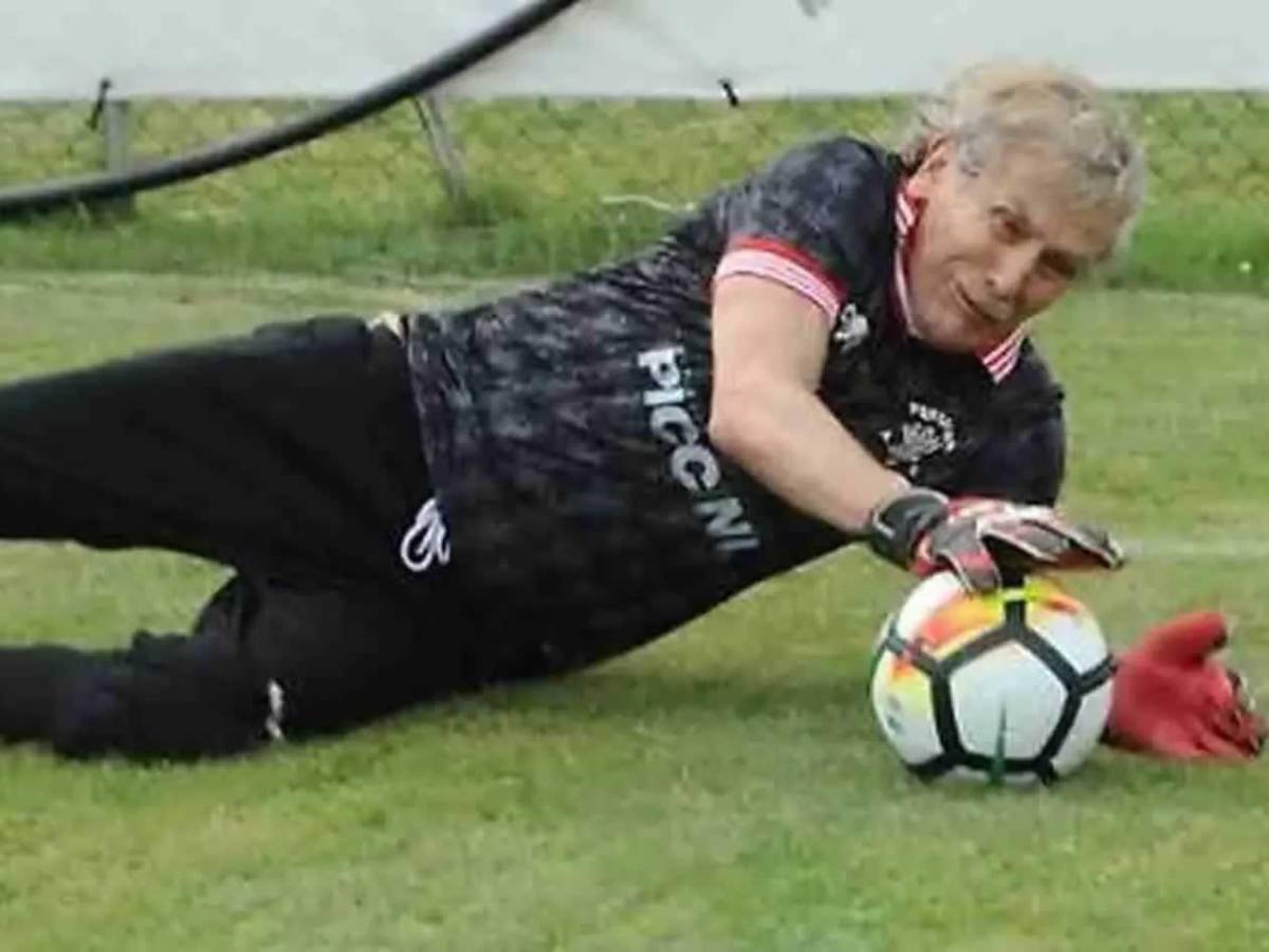 Exportero regresa al fútbol con 83 años: Sin Maradona, yo hubiese sido el número 1