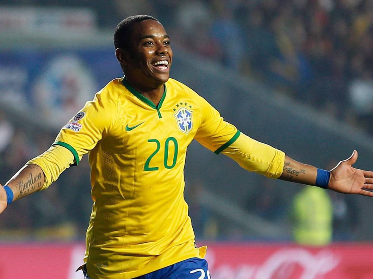 Robinho se hace íntimo de famoso reo: Su plan para sobrevivir en la cárcel