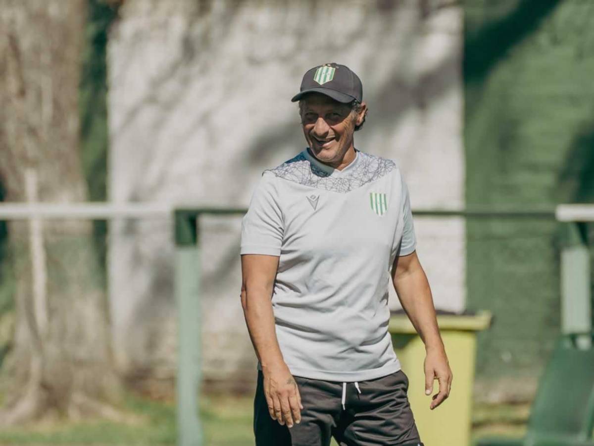 Pedro Troglio vive duro momento en Argentina: hace denuncia y pierde una fortuna