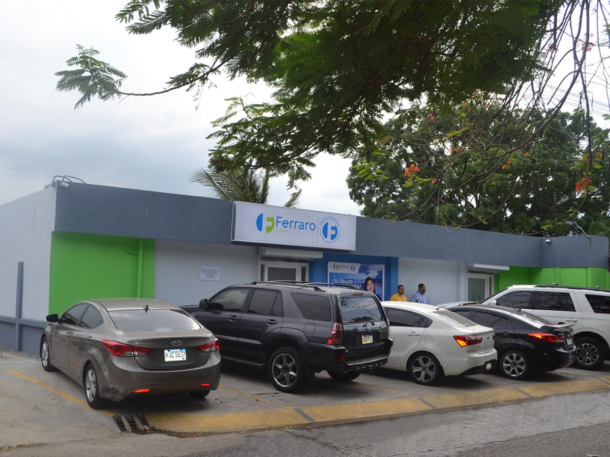 La Clínica Ferraro Satélite está ubicada en el bulevar Las Torres, lo que, además de beneficiar a este sector, también está disponible para la población de La Pradera, Los Cármenes y alrededores, incluyendo La Lima.