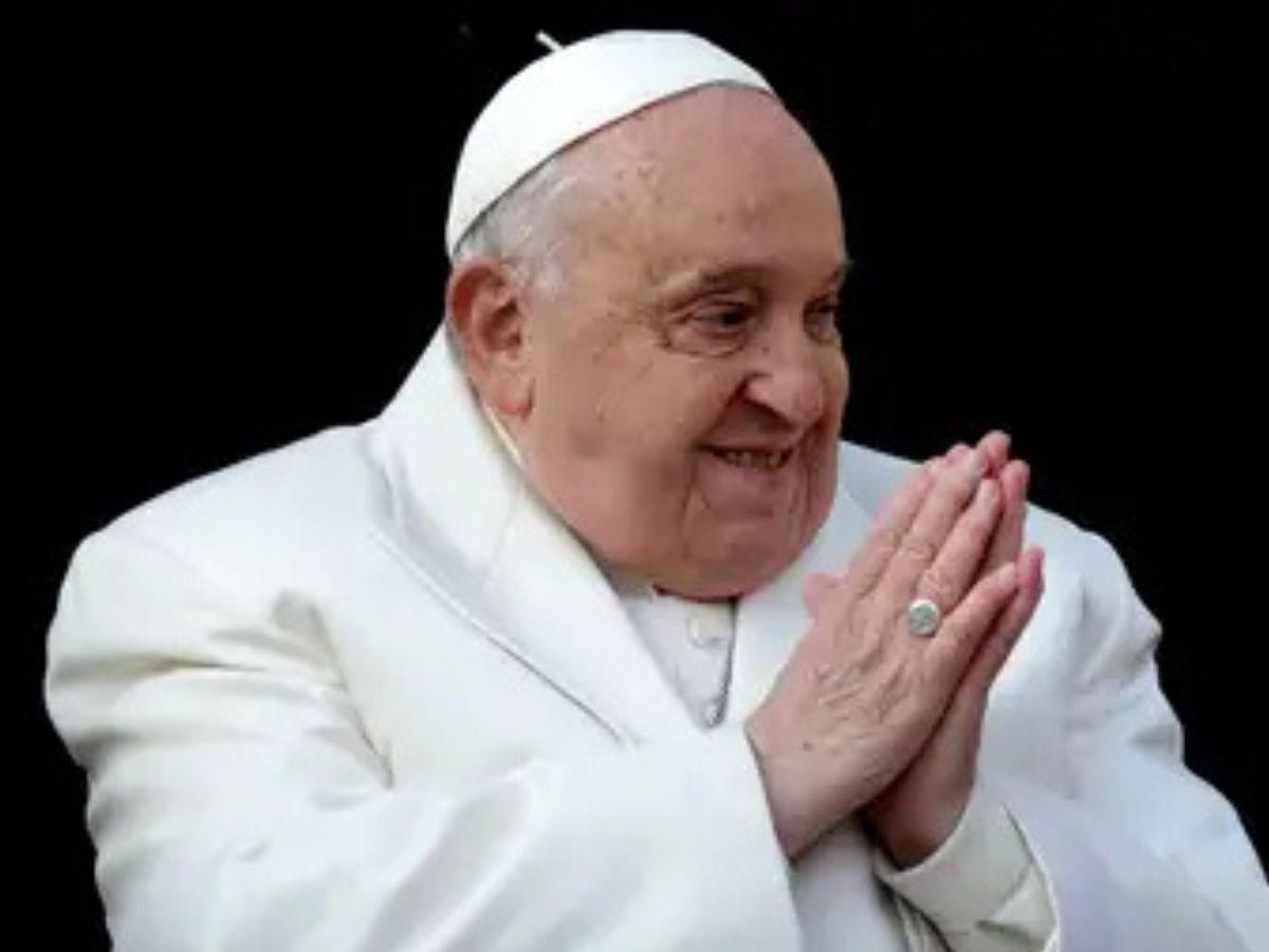 Pastora evangélica pide oración por la salud del papa Francisco