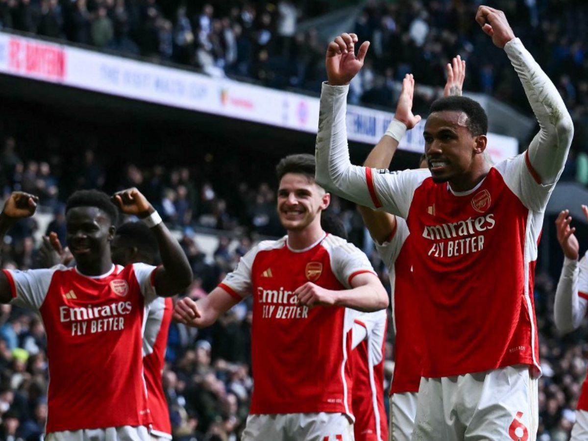 Premier League: Arsenal vence al Tottenham y se afianza en el liderato