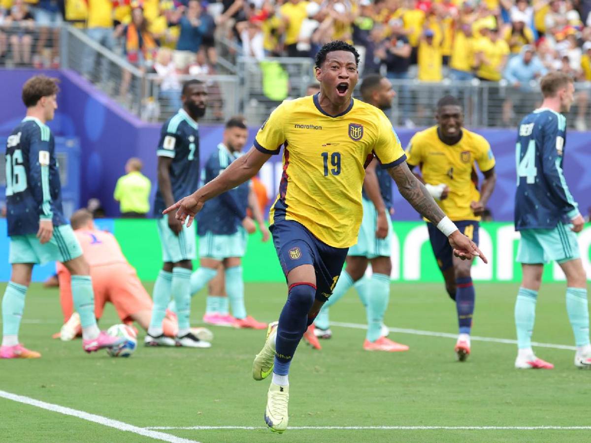 Mundial: Lágrimas de Ecuador, DT se volvió loco con su esposa y decepción en Alemania