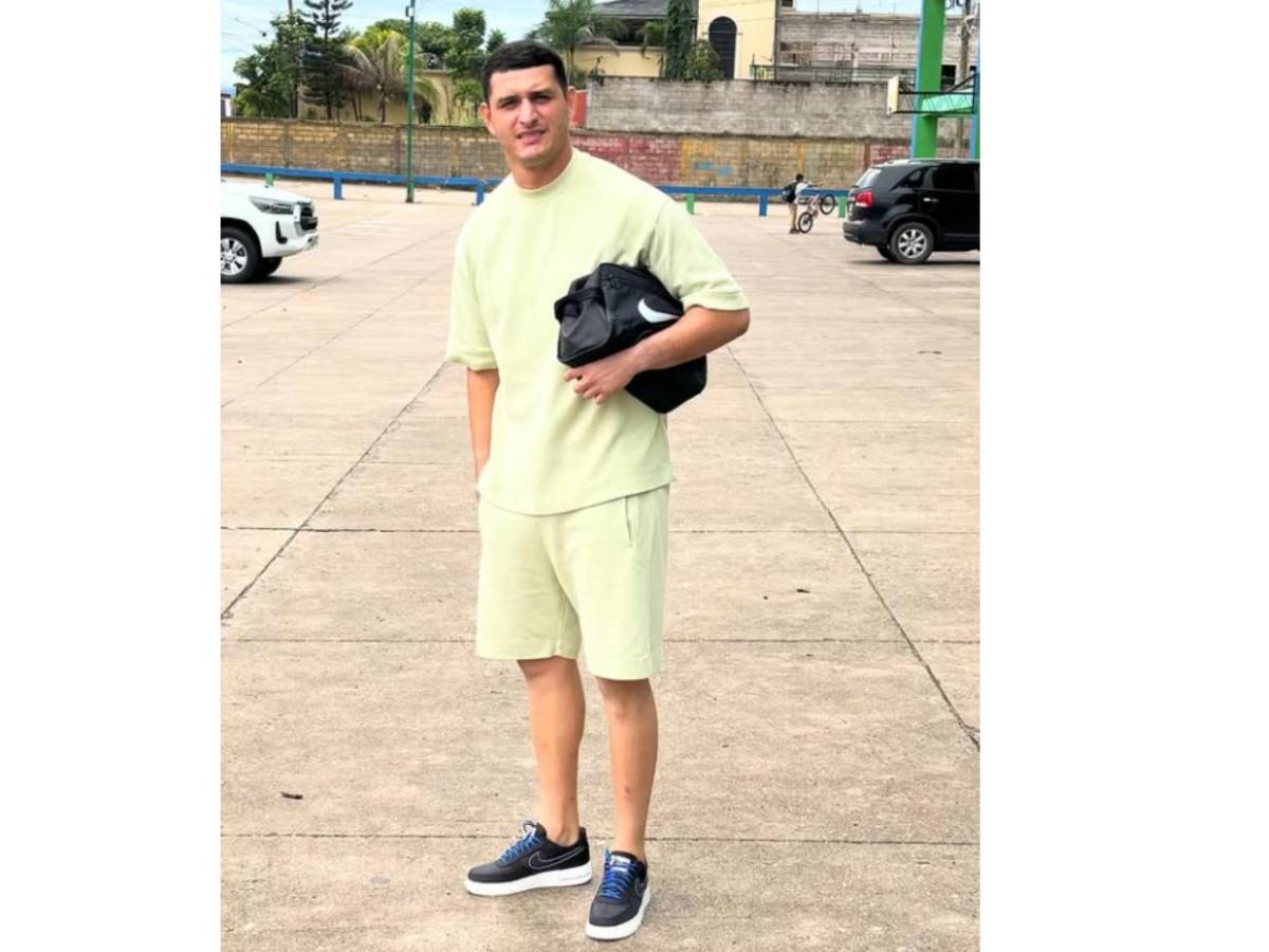 Ropa exclusiva y diamantes: Futbolistas hondureños con los mejores outfits