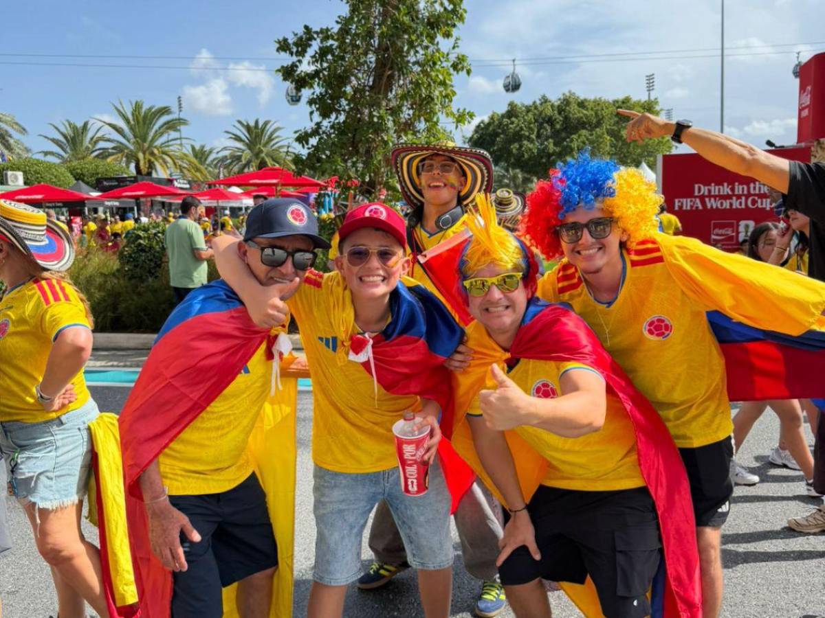 Hondureño causa revuelo en el Colombia-Portugal y bellas chicas enamoran
