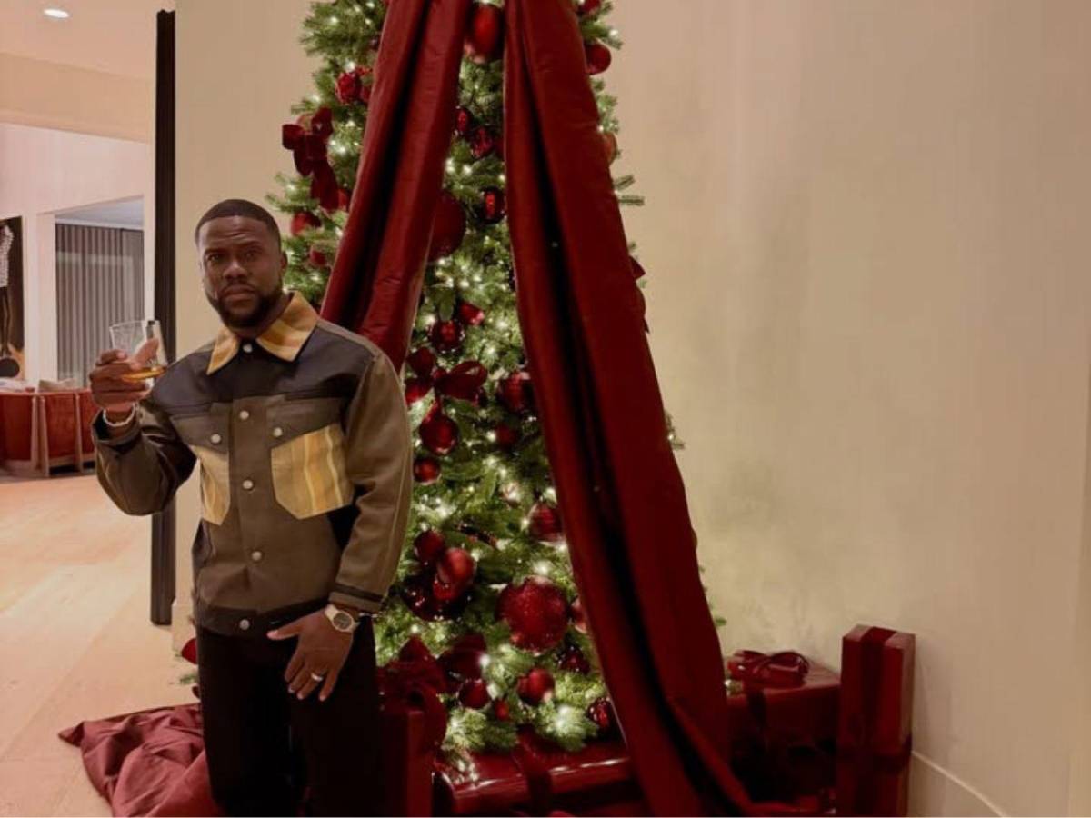 Así lucen los árboles navideños de los famosos