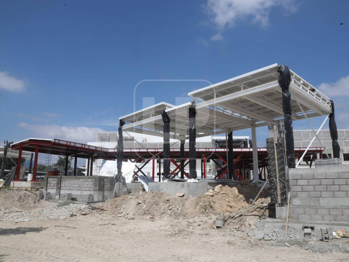 L4,662 millones cuestan hospitales suspendidos de Santa Bárbara, Ocotepeque y Salamá