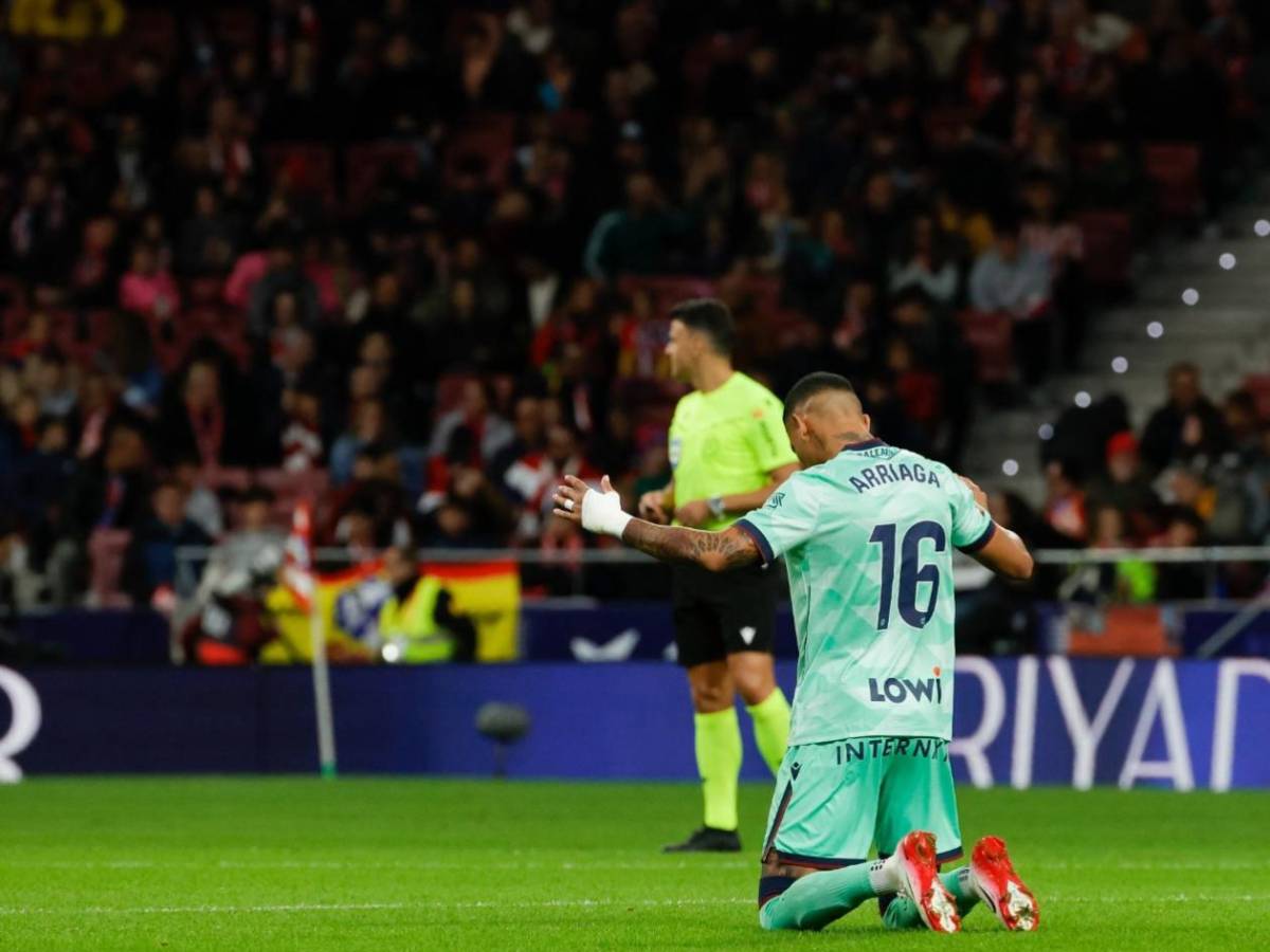Un gesto inolvidable: Revuelo tras partido de Kervin Arriaga contra Atlético de Madrid
