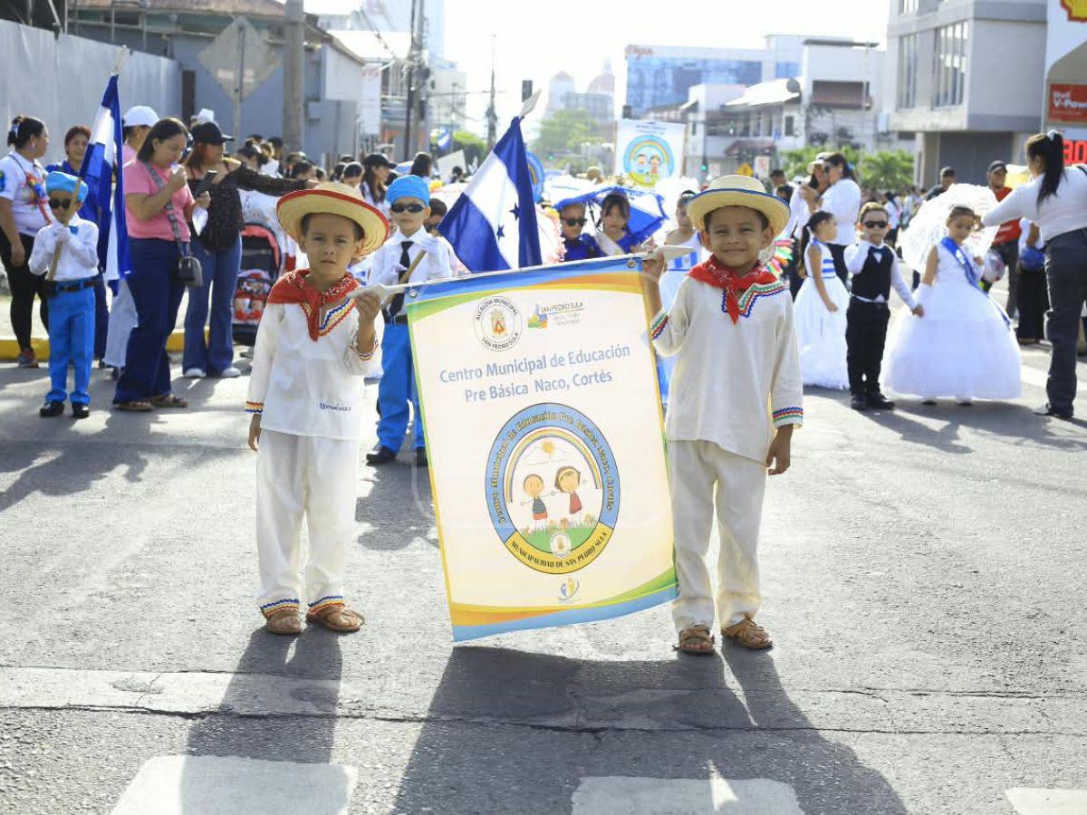 Así se viven los desfiles patrios este domingo 13 de septiembre en San Pedro Sula