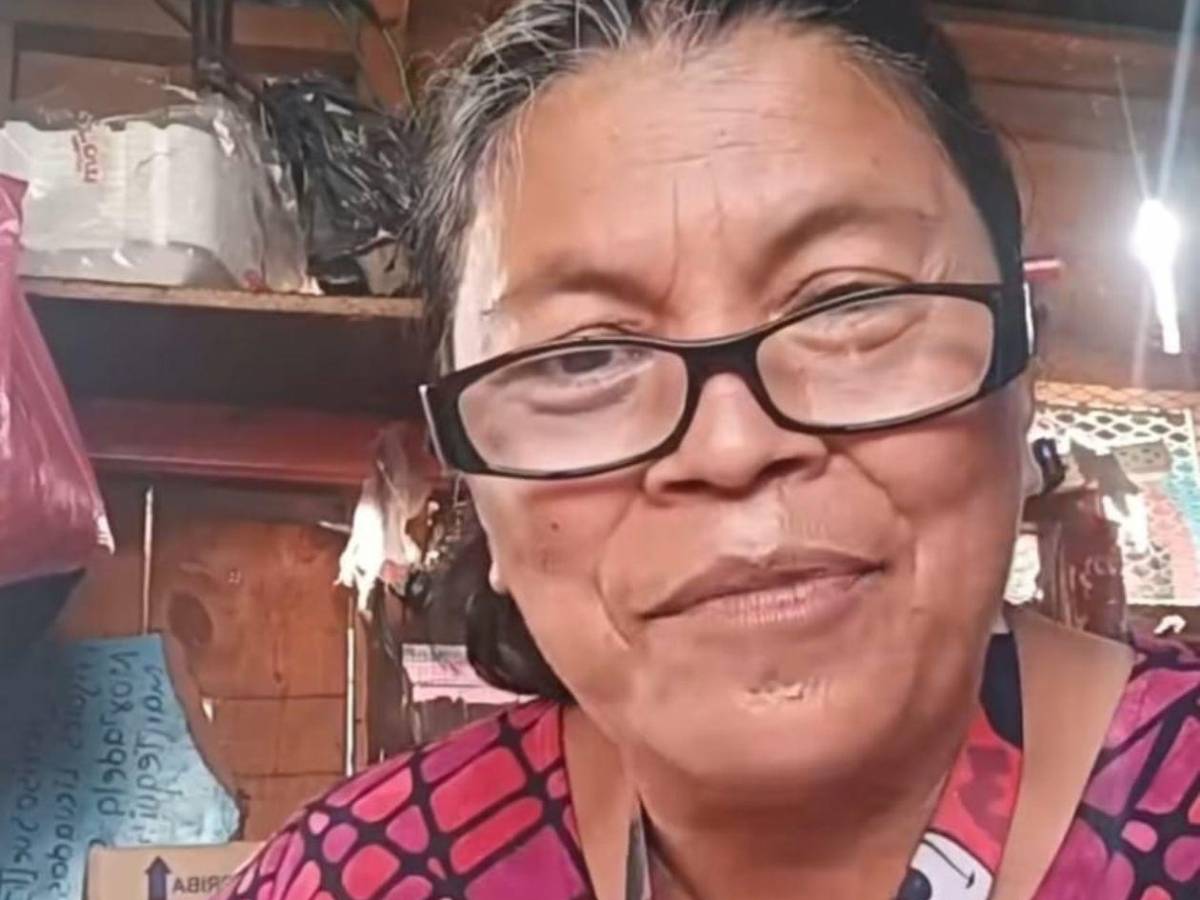 Con su canto “Fuera depresión”, Sonia Juárez conquista TikTok