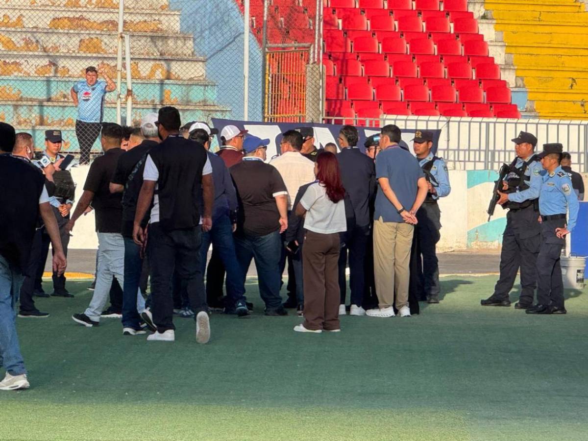 Imágenes impactantes: Terror en clásico Motagua - Olimpia tras escenas de violencia