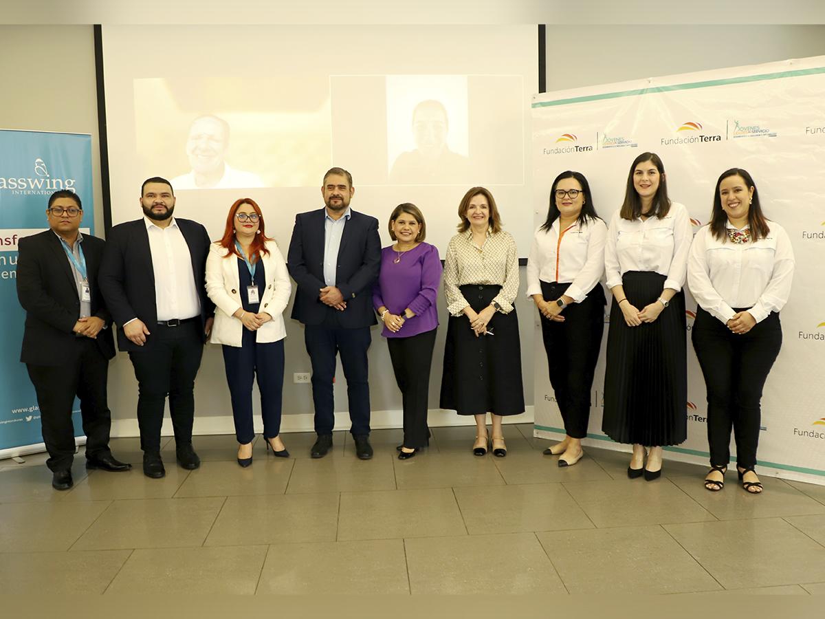 Los programas “Jóvenes líderes al servicio de Fundación Terra” y “Jóvenes líderes de impacto de Glasswing”, serán parte importante de este nuevo acuerdo.