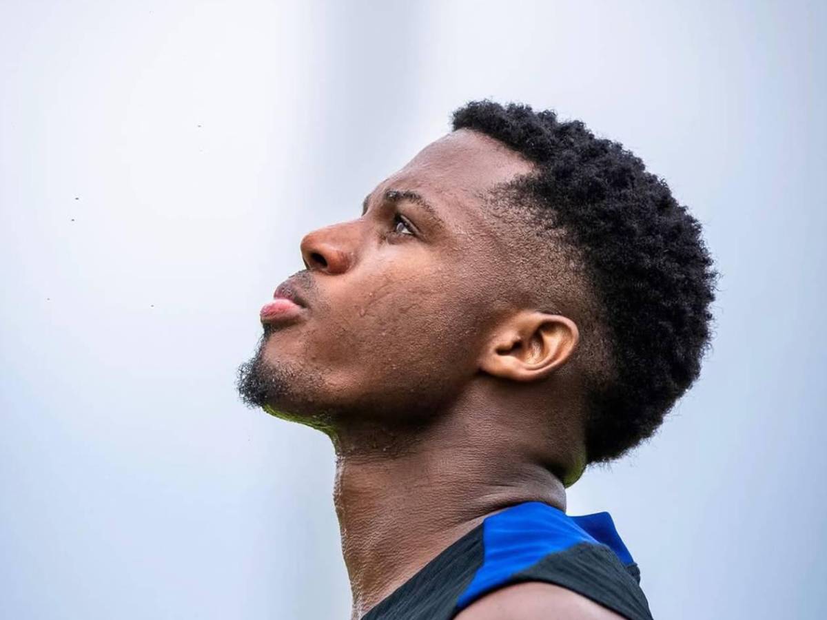 Salida en Real Madrid; Barcelona pone en venta a jugador y hondureño es noticia