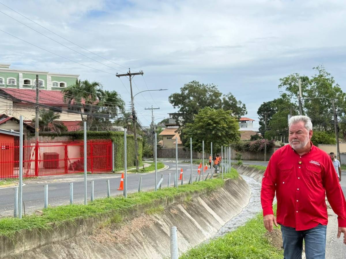 Para evitar otra tragedia: construyen muro perimetral en canal Los Arcos de SPS