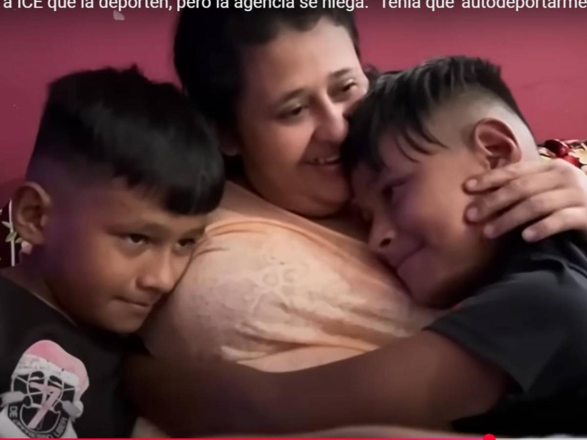 Hondureña se entrega a ICE para que la deporten, pero la rechazan
