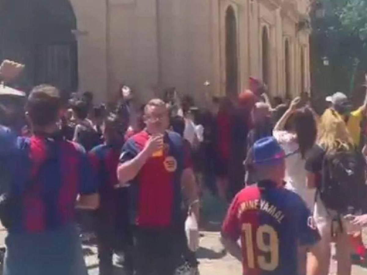 Tensión previo al Barcelona-Real Madrid, lamentables gritos, pelea y detenido